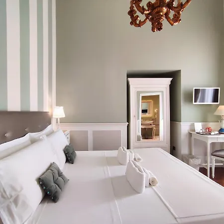 住宿加早餐酒店 Dimora Bellini - Residenza D'epoca 4*