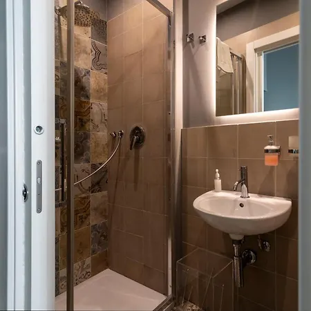 B&B Dimora Bellini - Residenza D'epoca 4*